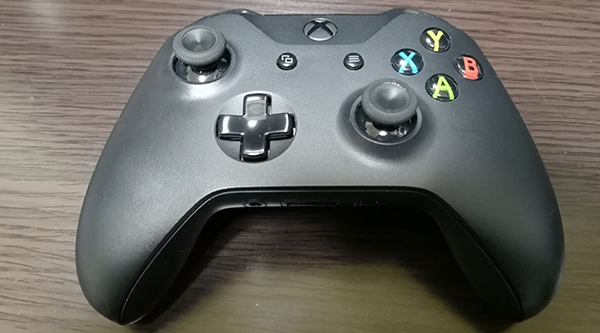 Xbox コントローラー  PC接続可能　xbox ONE