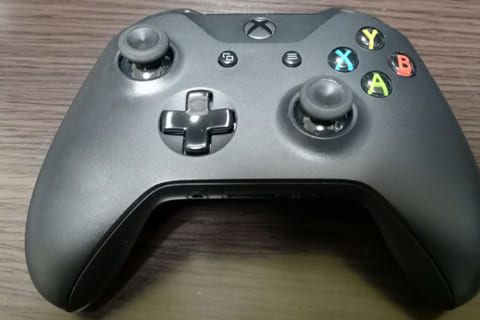 【24時間以内発送】xbox one コントローラー　4N6-00003