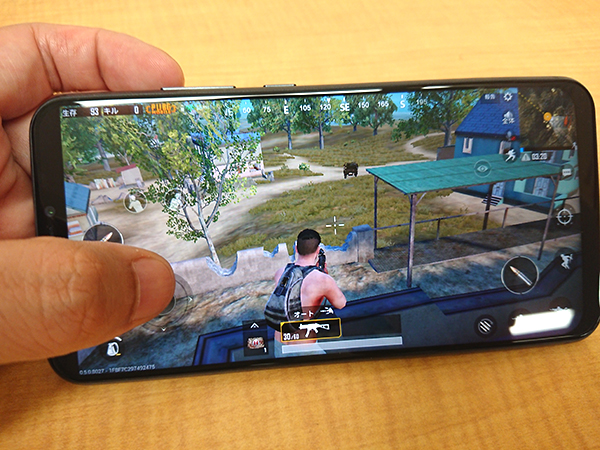 ZenFone5 PUBG MOBILE プレイ中も動作が重くなるといったことはないようだ