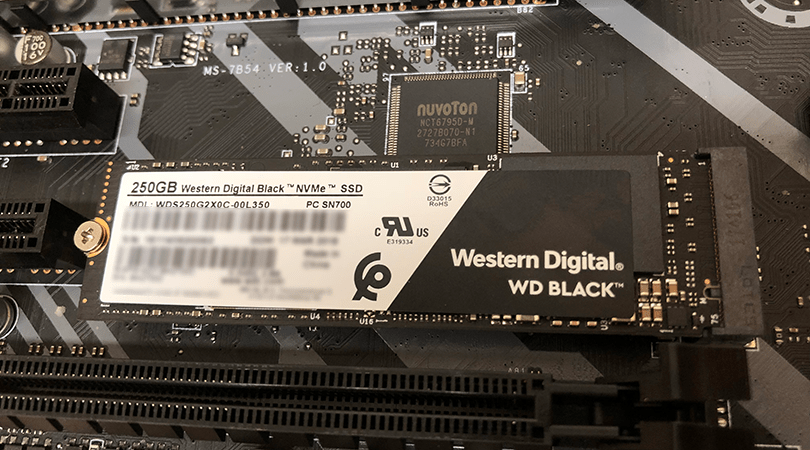 WD black NVMe SSD 500GB PCパーツ