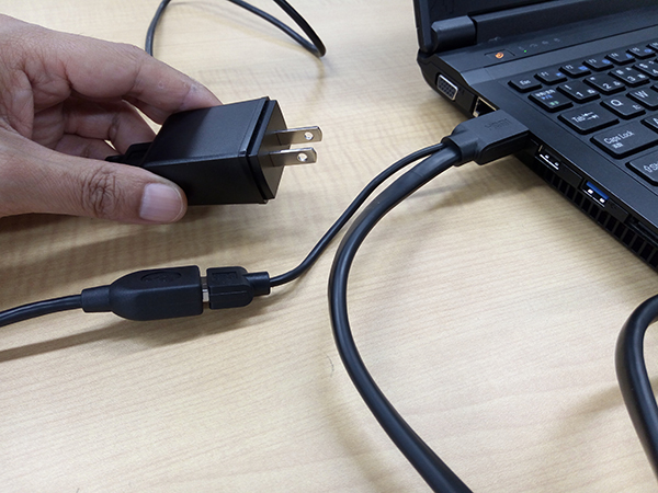 「On-Lap 1305H」 USB延長ケーブルを使用してACアダプタから給電する場合