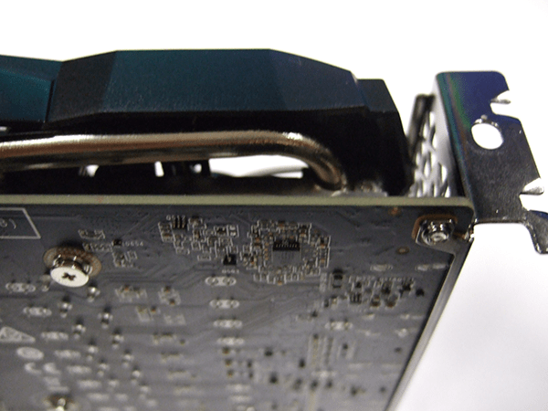 NV LinkコネクタやSLIコネクタが無いGeForce GTX 1660 Ti