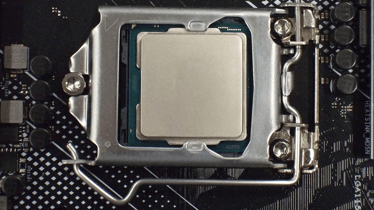 CPU INTEL Core i7-9700KF 3.6 GHz 12MB キャッシュ 8コア/8スレッド LGA1151 BX80684I7970 