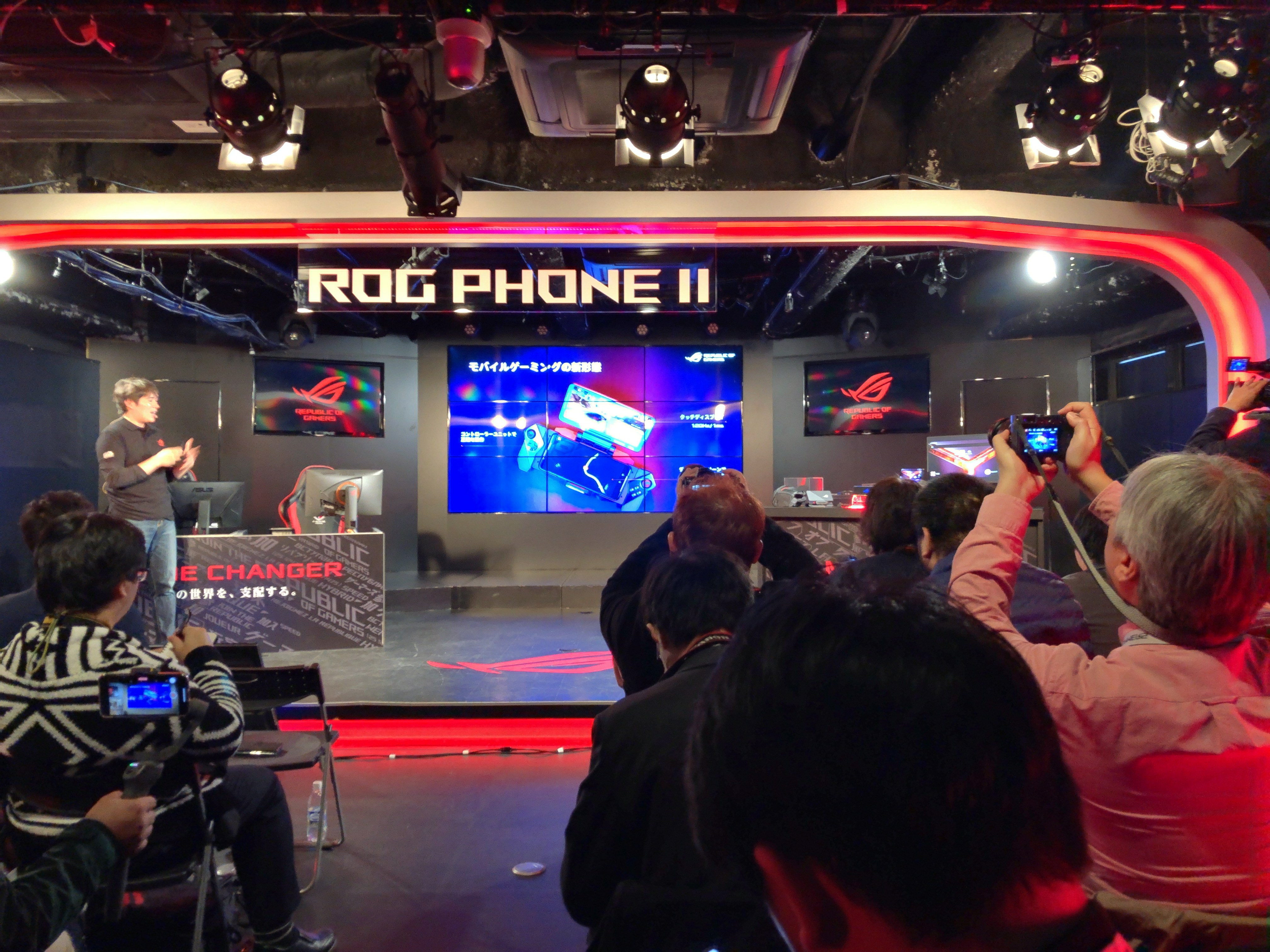 ROG Phone2をゲーム機たらしめる豊富な外部オプション