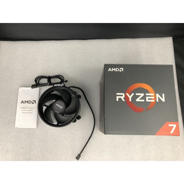 AMD Ryzen 7 1700 YD1700BBAEBOX CPU
