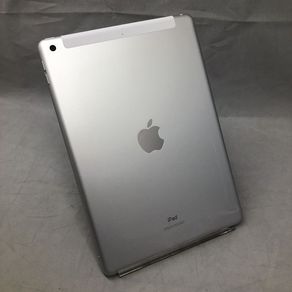 APPLE 〔中古〕iPad 第8世代 32GB シルバー MYMJ2J／A au（中古1ヶ月