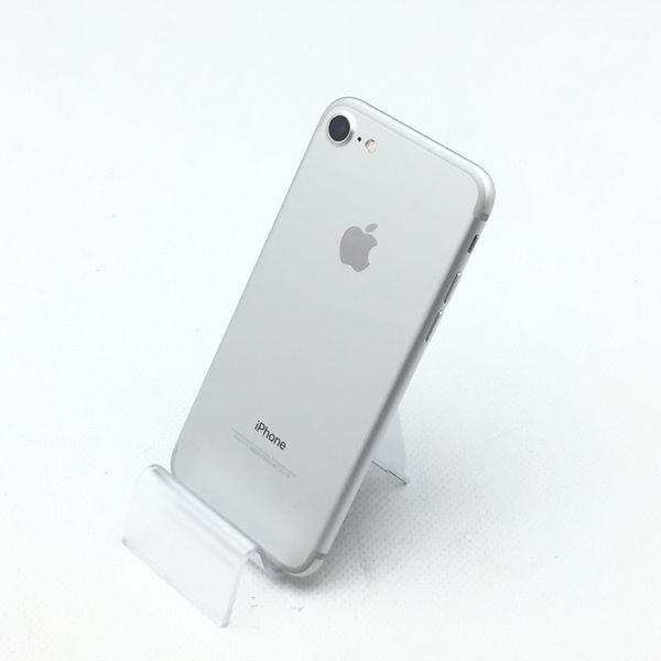 iPhone 7 Silver 32GB SIMフリー