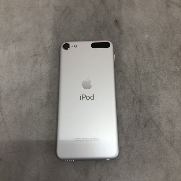【新品/未開封】iPod touch 第6世代 シルバー apple 保証付き