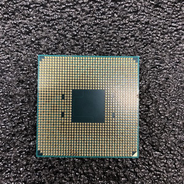 AMD Ryzen 5 2400G クーラー付き