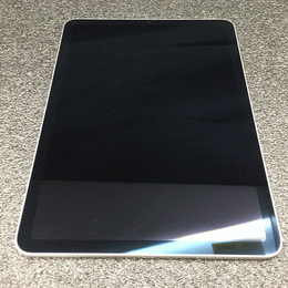 APPLE 〔中古〕iPad Air 第5世代 64GB スターライト MM9F3J／A Wi-Fi