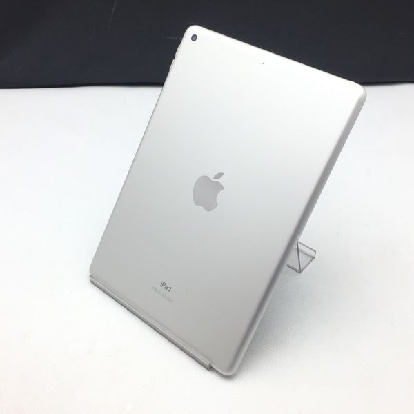 iPad第7世代32GシルバーWiFi