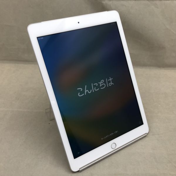 APPLE 〔中古〕iPad 第5世代 32GB シルバー MP1L2J／A docomo（中古1