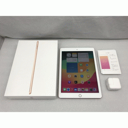 APPLE 〔中古〕iPad 第6世代 32GB シルバー MR7G2J／A Wi-Fi