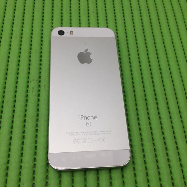 APPLE 〔中古〕iPhoneSE 64GB シルバー MLM72J／A SoftBank
