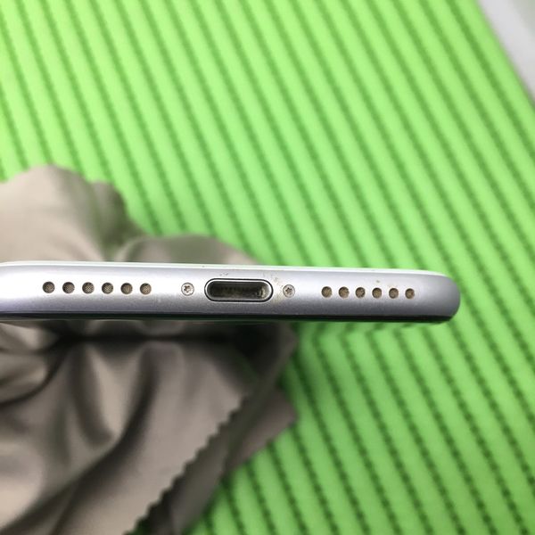 APPLE 〔中古〕iPhoneSE 第2世代 128GB ホワイト MXD12J/A APPLE 〔中古〕iPhoneSE 第2世代 128GB ホワイト MXD12J/A