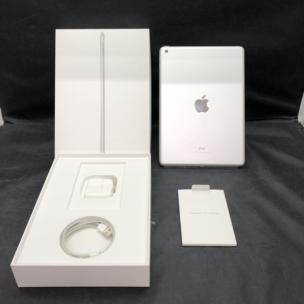 APPLE 〔中古〕iPad 第6世代 32GB シルバー MR7G2J／A Wi-Fi