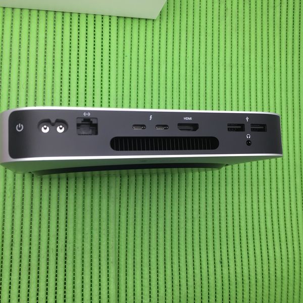 APPLE 〔中古〕Mac mini Early 2023 MMFK3J/A Apple M2 8コア APPLE 〔中古〕Mac mini Early 2023 MMFK3J/A Apple M2 8コア