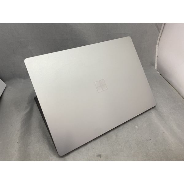 【極美品2022年式】Surface Laptop5☘️メモ8GB☘️SSD256G 準美品2022年モデル‼️Surface Laptop5☘プラチナ☘ノート