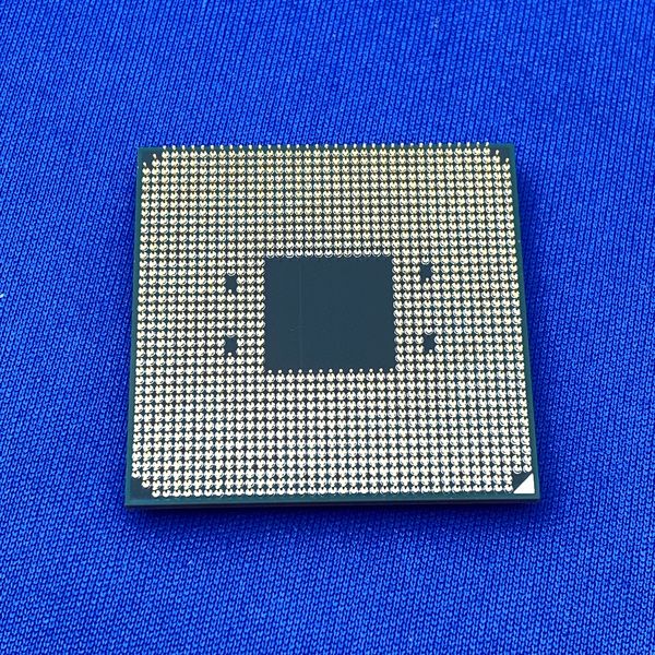 AMD 〔中古〕Ryzen 5 5600X 〔3.7GHz／SOCKET AM4〕（中古1ヶ月