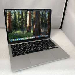 〔中古〕MacBook Air 13.6-inch Early-2025 MW0W3J/A Apple M4 10コアCPU_8コアGPU 16GB SSD256GB シルバー 〔macOS v15.5〕(中古1ヶ月保証)