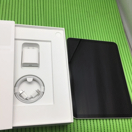 〔中古〕iPad 第10世代 64GB シルバー MPQ03J/A Wi-Fi(中古1ヶ月保証)