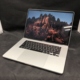 〔中古〕MacBook Pro 16-inch Late-2019 MVVL2J/A シルバー 〔10.15 Catalina〕 (第9世代)ヘキサコア Intel® Core™ i7 プロセッサー (2.6GHz)/16GB/512GB SSD/Radeon Pro 5300M(4GB)(中古1ヶ月保証)