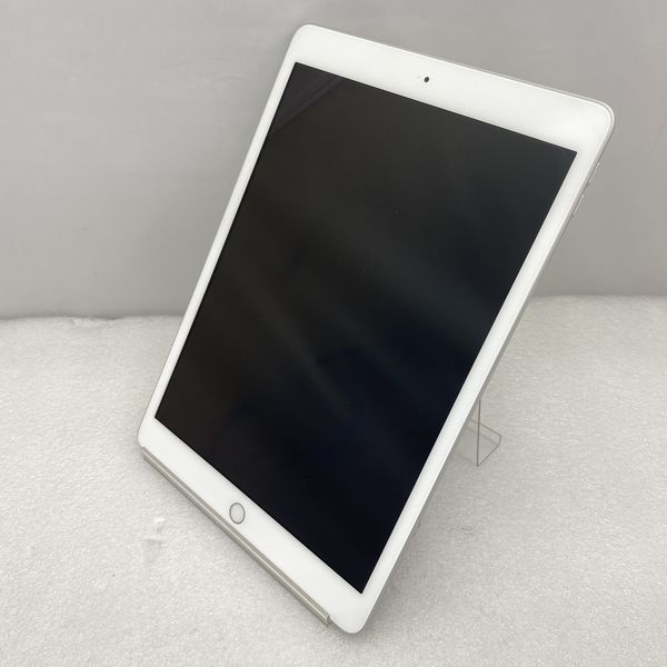 APPLE 〔中古〕iPad 第8世代 32GB シルバー MYLA2J／A Wi-Fi