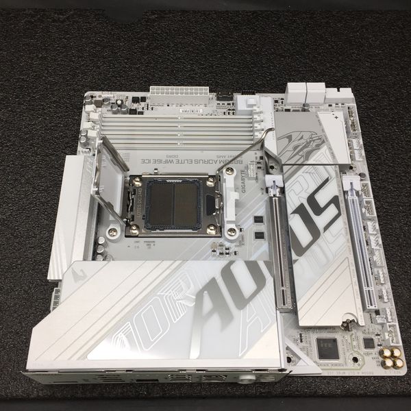 GIGABYTE 〔中古〕B850MAELTWF6EICE（中古1ヶ月保証