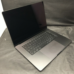 〔中古〕MacBook Pro 16.2-inch Late-2023 MRW13J/A スペースブラック Apple M3 Pro (12コアCPU/18コアGPU)/18GB/512GB SSD/オンボード(中古1ヶ月保証)