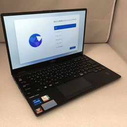 FUJITSU 〔中古〕LIFEBOOK UH90／B3 FMVU90B3B ピクトブラック Core i7