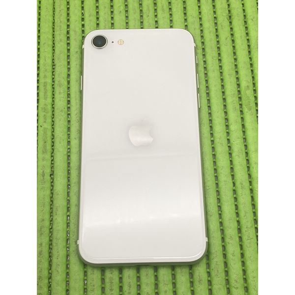 APPLE 〔中古〕iPhoneSE 第2世代 64GB ホワイト MHGQ3J／A SIMフリー