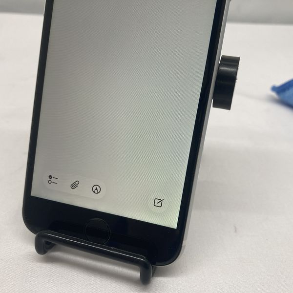 APPLE 〔中古〕iPhoneSE 第2世代 64GB ホワイト NX9T2J/A docomoロック