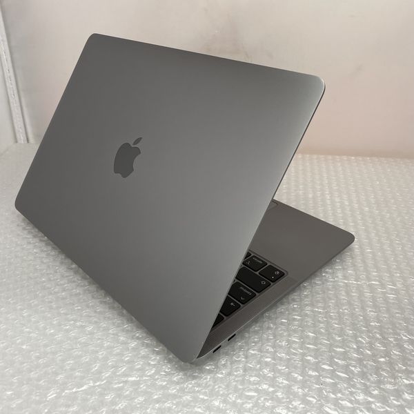 APPLE 〔中古〕MacBook Air 13.3-inch Late-2020 MGN63J／A スペース