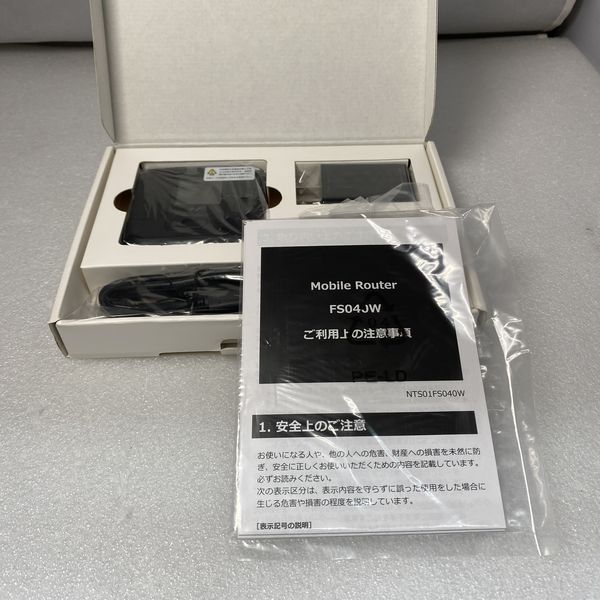 富士ソフト 〔中古〕FUJISOFT Mobile Router FS040W（中古1ヶ月保証