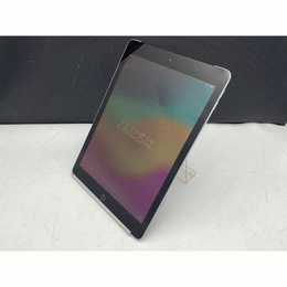 APPLE 〔中古〕iPad(第6世代) 32GB MR7G2J/A Silver Wi-Fiモデル（中古