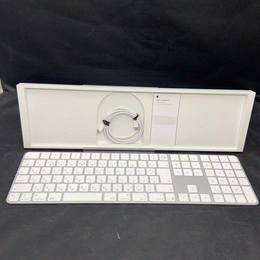 APPLE 〔中古〕Magic Keyboard A2261（中古保証1ヶ月間） | パソコン