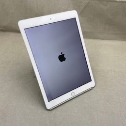 Apple iPad (第6世代) 32GB 中古　SIMフリー iPad 第6世代 32GB Wi-Fi + Cellularモデル SIMフリー Apple シルバー