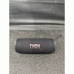 【お取引中】卒業、就職お祝いプレゼントに！新品　JBL Flip 6 JBL（ジェイビーエル） Bluetoothスピーカー FLIP 6 (ブラック)/JBL