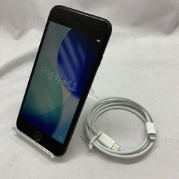 APPLE 〔中古〕iPhoneSE(第3世代) 64GB ミッドナイト MMYC3J/A au版