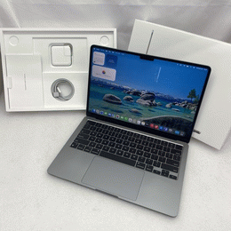 APPLE 〔中古〕MacBook Air 13.6-inch Early-2025 MC6T4J/A スカイ