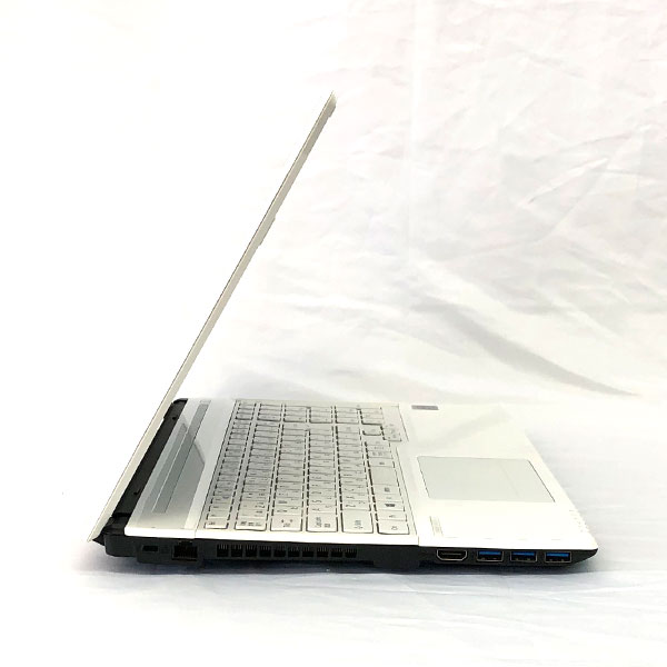 FUJITSU FMVA42UW LIFEBOOK AH42/U Celeron 3205U 1.50GHz 4GB HDD 1TB