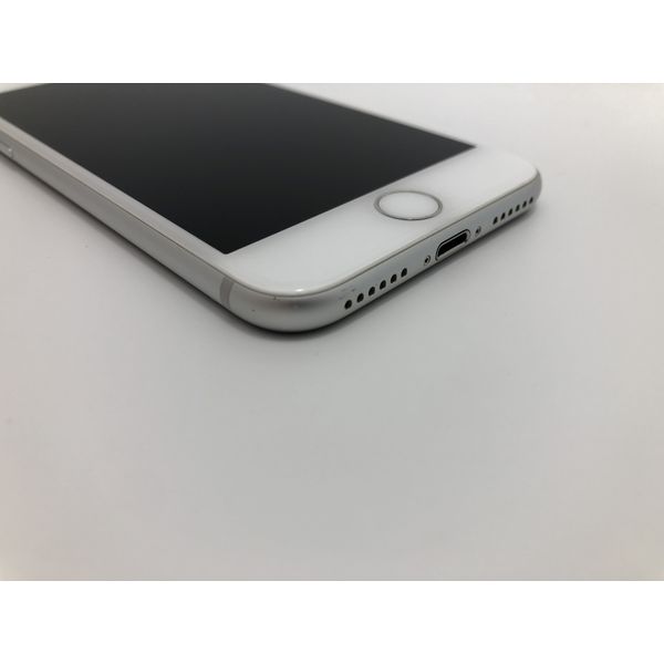 APPLE 〔中古〕iPhone8 64GB MQ792J/A Silver auSIMロック解除品（中古