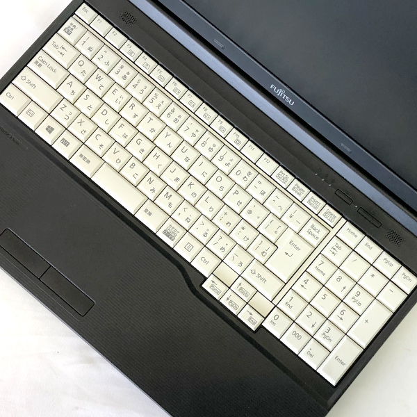 FUJITSU 〔中古〕 LIFEBOOK A576/P / インテル® Core™ i5 プロセッサー