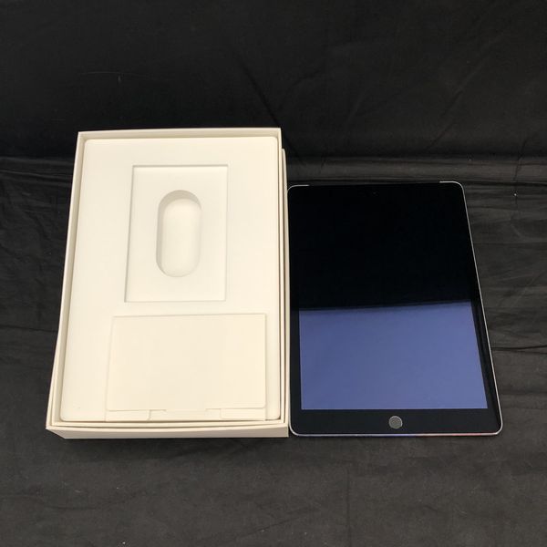 保証交換品 の新品　iPad Air2 Wi-Fi+Cellular 128GB