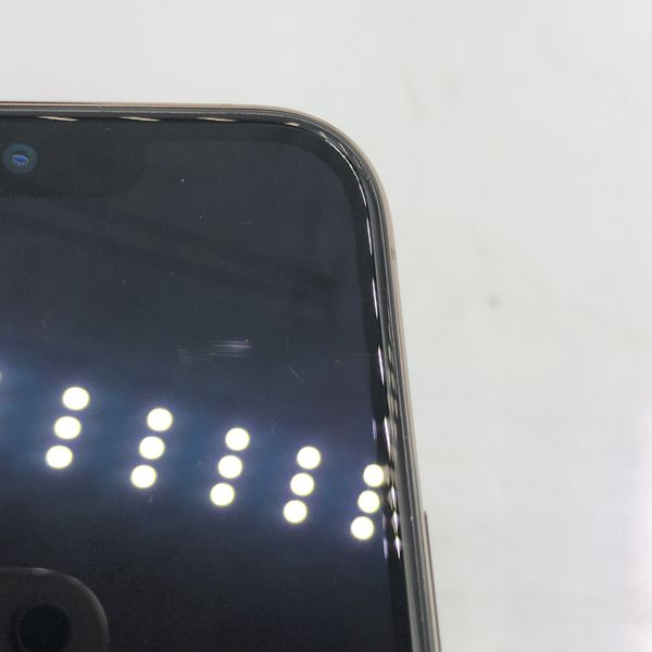 iPhone 11 PRO MAX 64GB simロック解除済　画面ヒビあり iPhone 11 PRO MAX 64GB simロック解除済 画面ヒビあり iPhone11