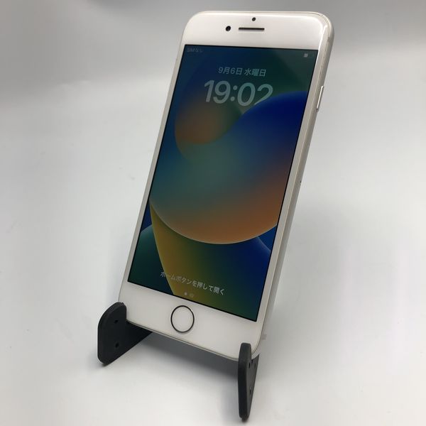 APPLE 〔中古〕iPhone8 GB シルバー MQJ/A au対応端末 SIMロック