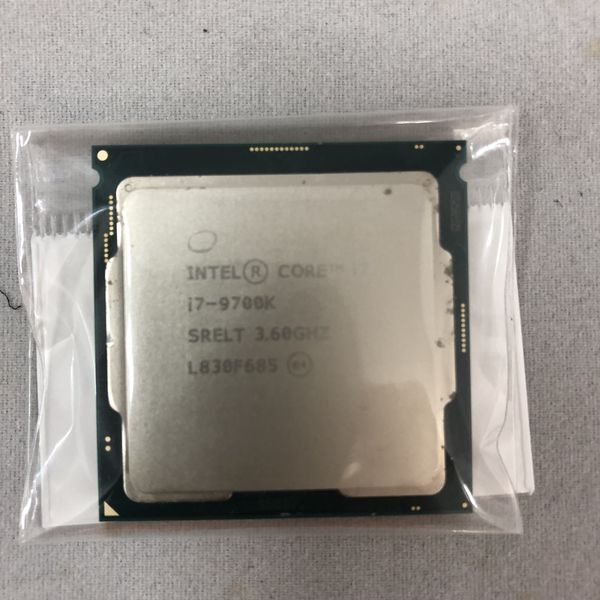 Intel 〔中古〕インテル® Core™ i7 プロセッサー -9700K Bulk（中古