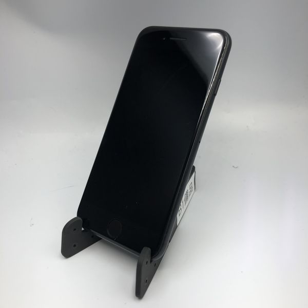 ドコモ　Apple iPhone SE 第2世代　ブラック　64GB