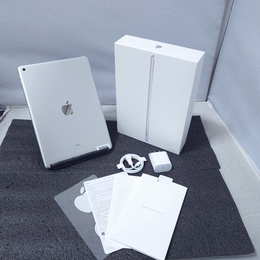 〔中古〕iPad (第9世代) Wi-Fiﾓﾃﾞﾙ 64GB ｼﾙﾊﾞｰ MK2L3J/A（中古保証3ヶ月間）