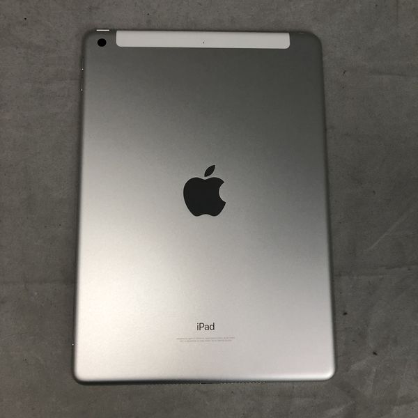 APPLE 〔中古〕iPad (第6世代) 32GB ｼﾙﾊﾞｰ MR6P2J/A au（中古保証3ヶ月 ...